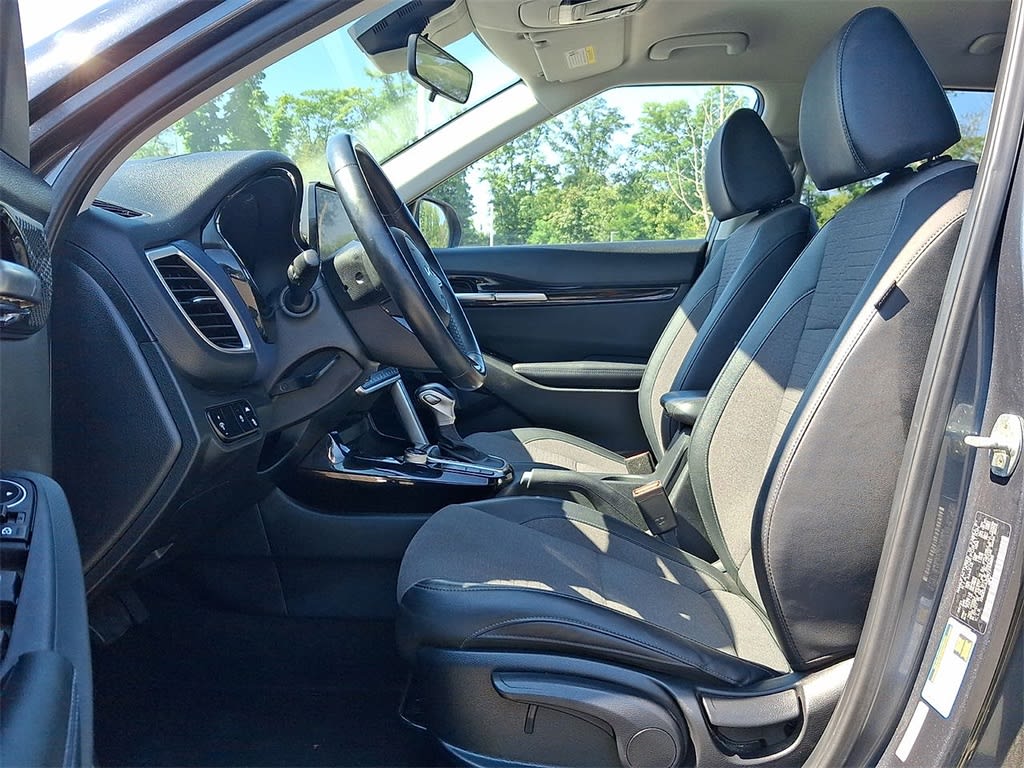 Thumbnail: 2022 Kia Seltos - 9