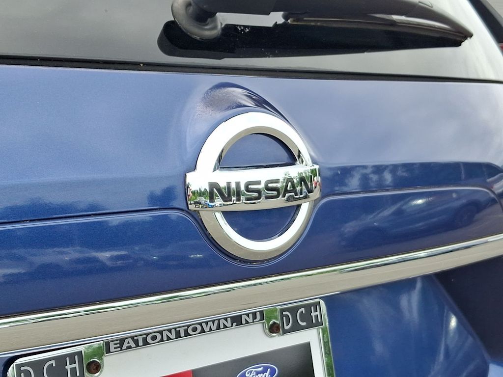 Thumbnail: 2017 Nissan Rogue - 5