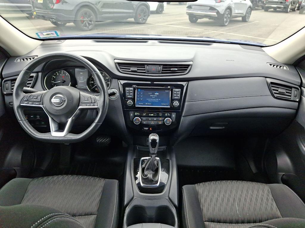 Thumbnail: 2017 Nissan Rogue - 2