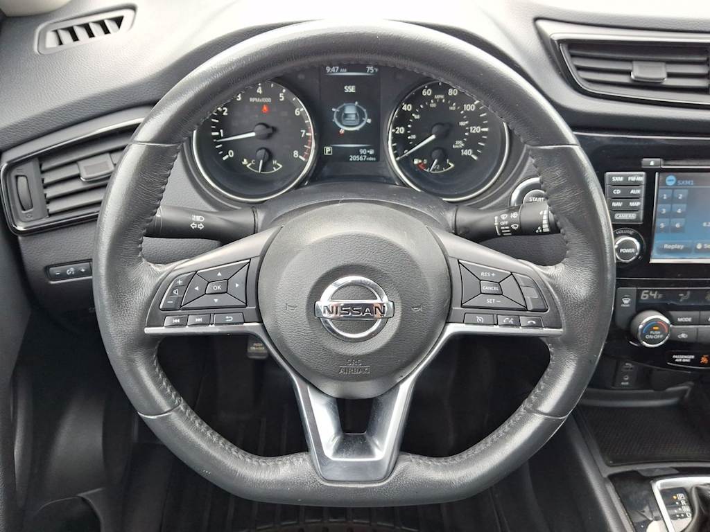 Thumbnail: 2017 Nissan Rogue - 12