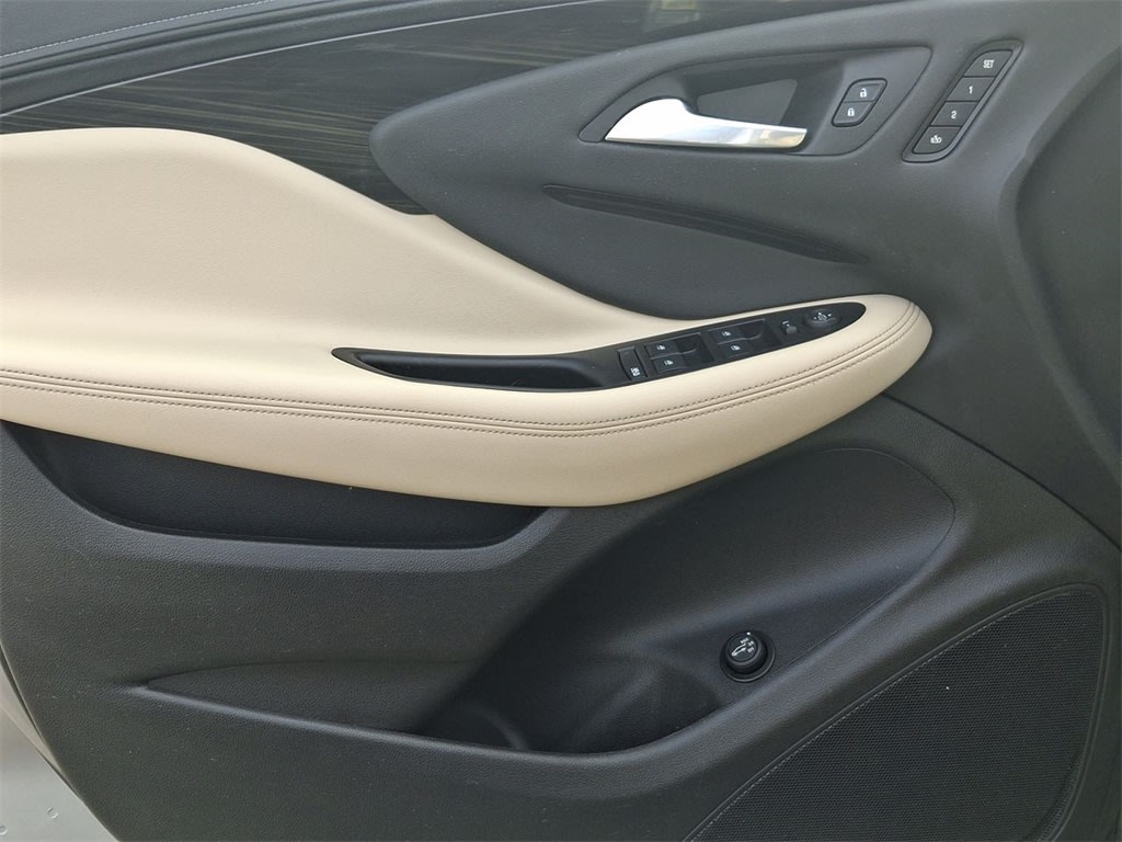 Thumbnail: 2019 Buick Envision - 24