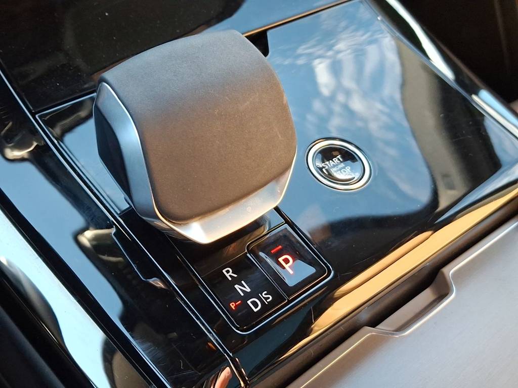 Thumbnail: 2025 Land Rover Range Rover Sport - 5