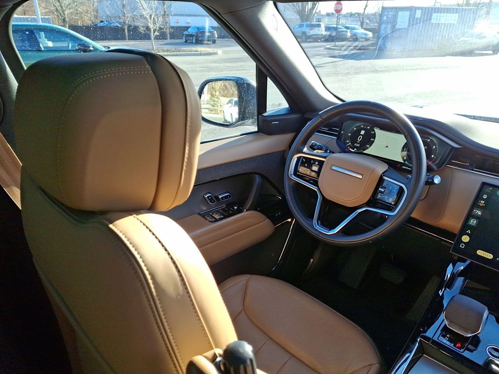 Thumbnail: 2025 Land Rover Range Rover Sport - 7