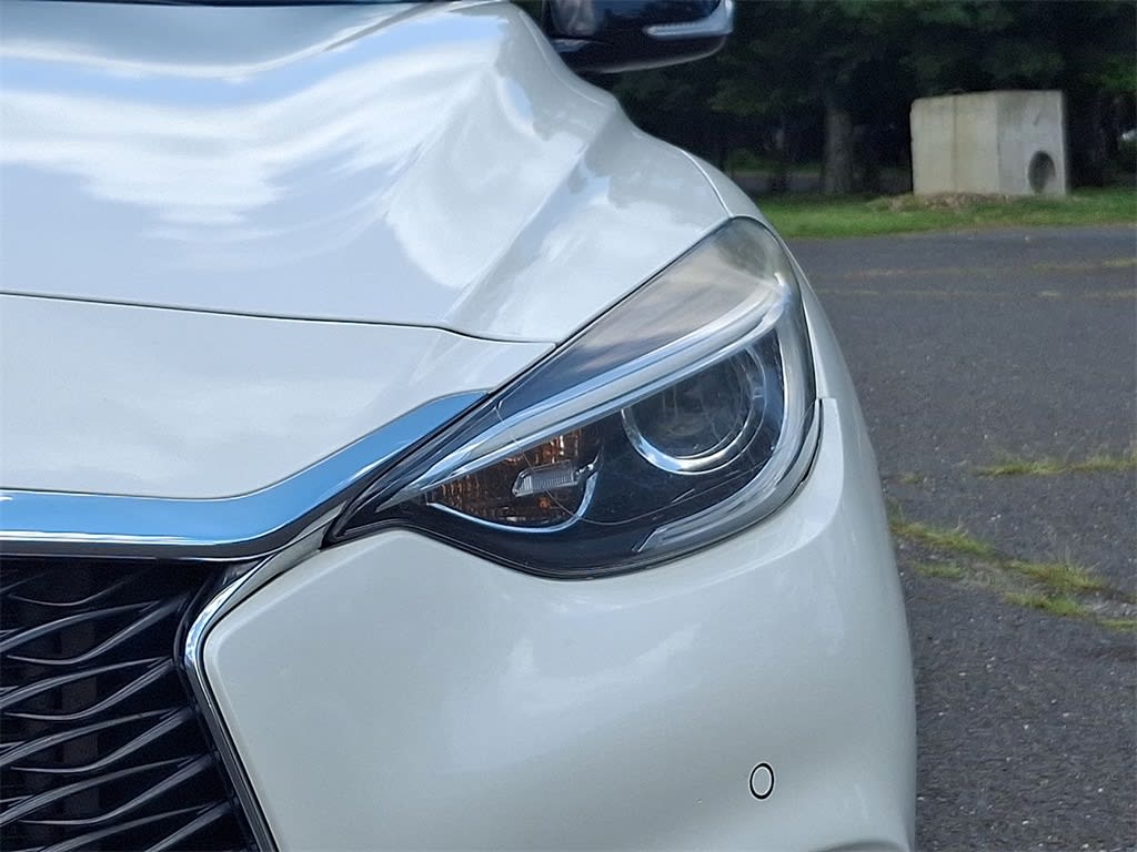 Thumbnail: 2018 INFINITI QX30 - 24