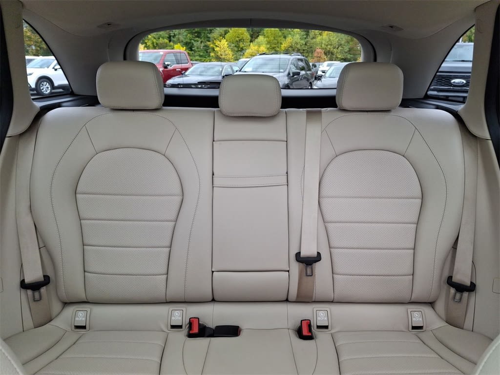 Thumbnail: 2022 Mercedes-Benz GLC - 10