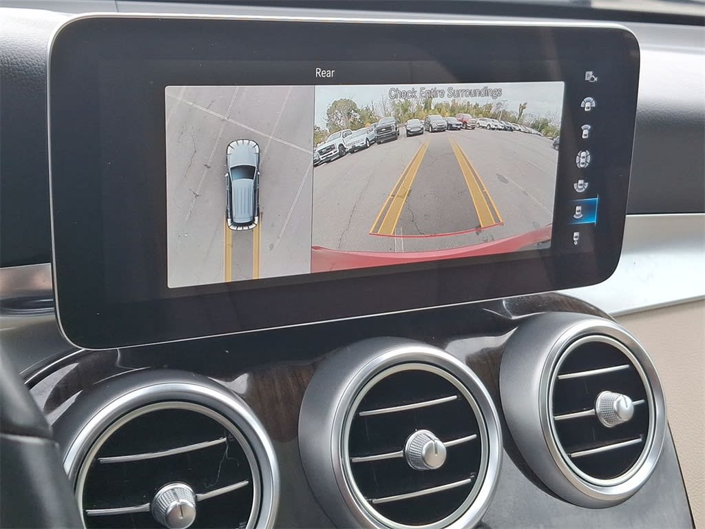 Thumbnail: 2022 Mercedes-Benz GLC - 23