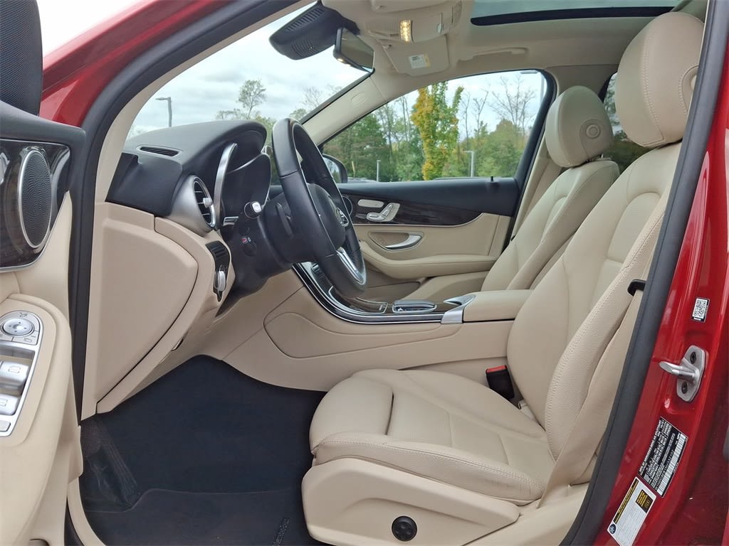 Thumbnail: 2022 Mercedes-Benz GLC - 9