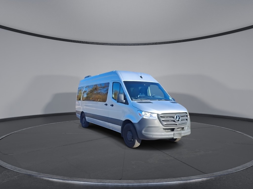 Thumbnail: 2024 Mercedes-Benz Sprinter - 4