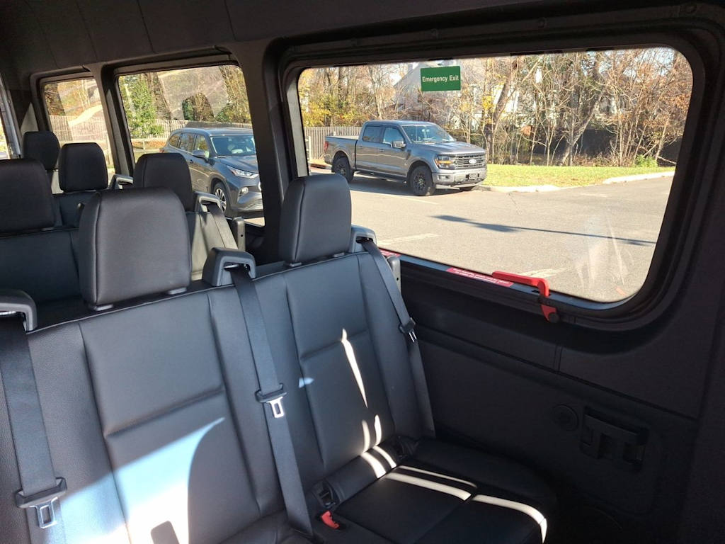 Thumbnail: 2024 Mercedes-Benz Sprinter - 8