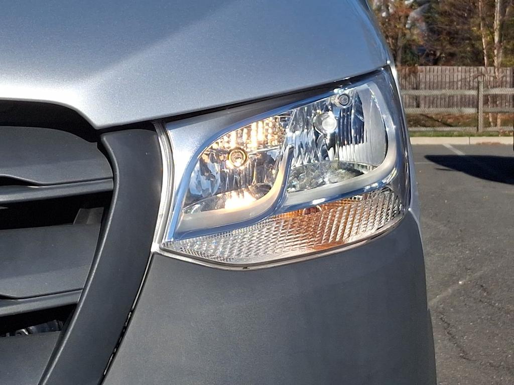 Thumbnail: 2024 Mercedes-Benz Sprinter - 30