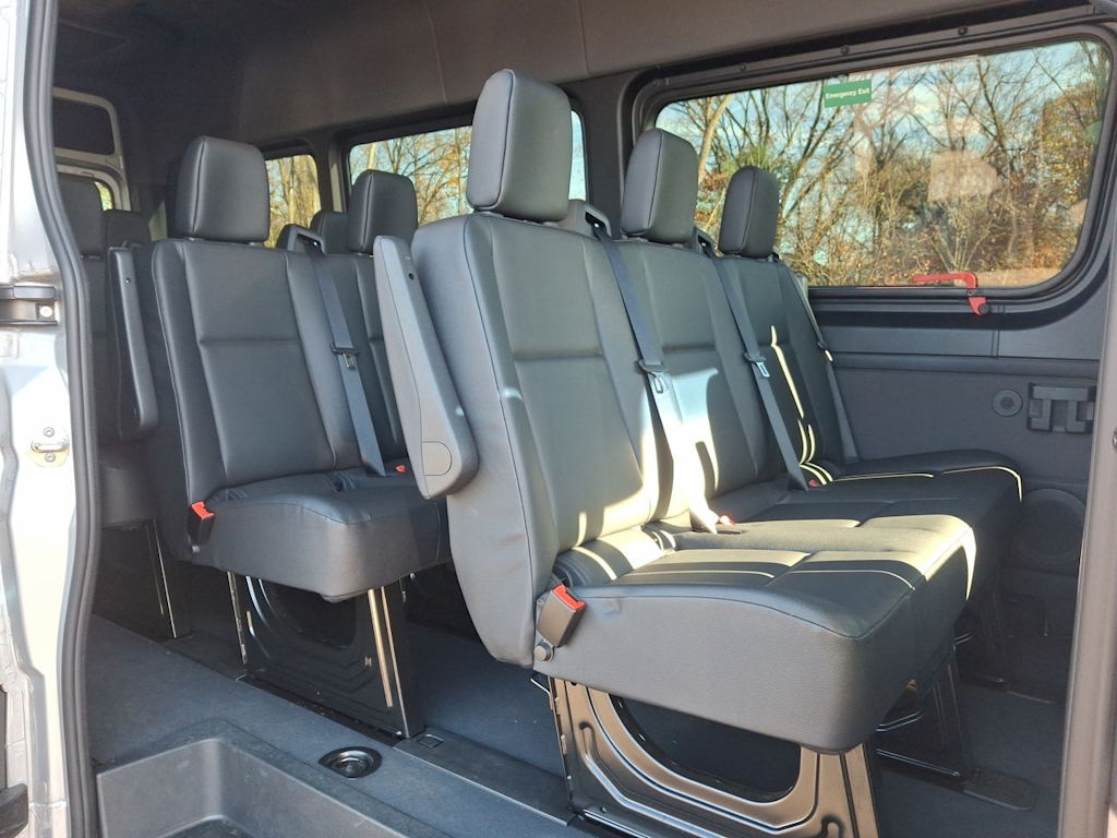 Thumbnail: 2024 Mercedes-Benz Sprinter - 28