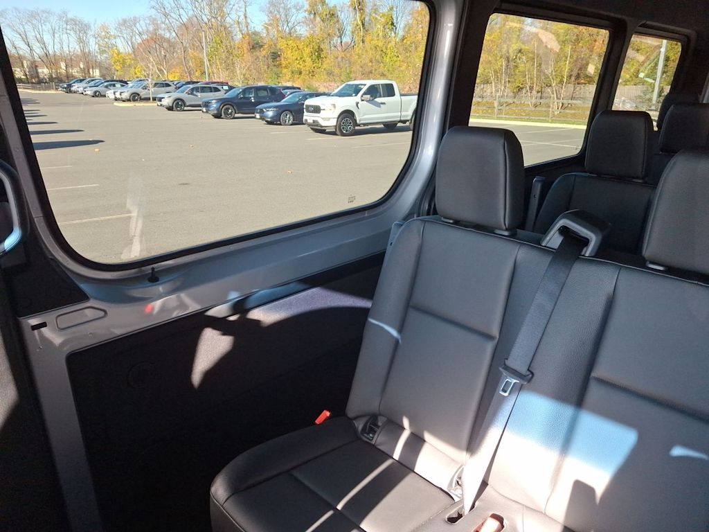 Thumbnail: 2024 Mercedes-Benz Sprinter - 9