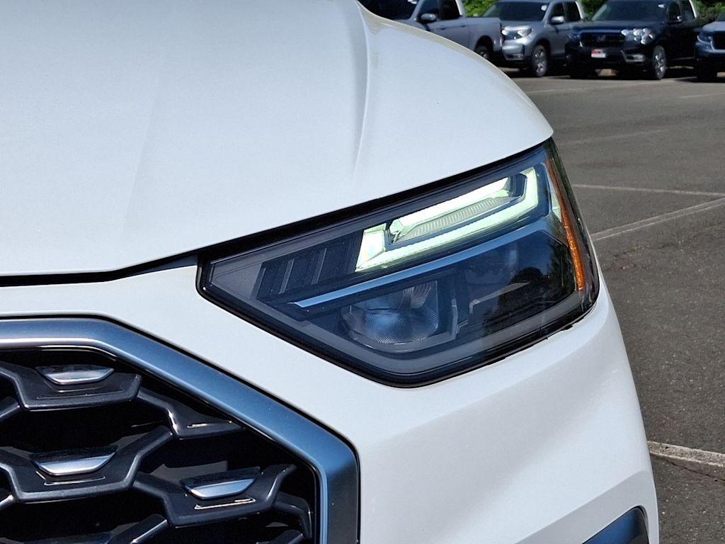 Thumbnail: 2023 Audi Q5 - 30