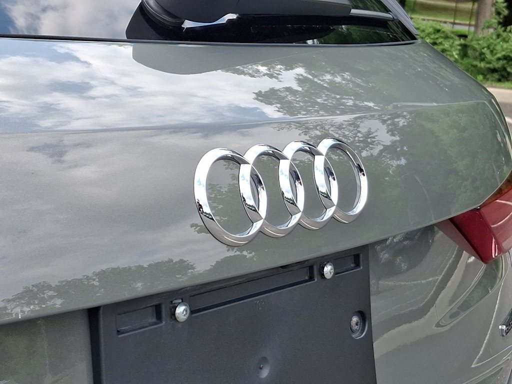 Thumbnail: 2025 Audi Q3 - 6
