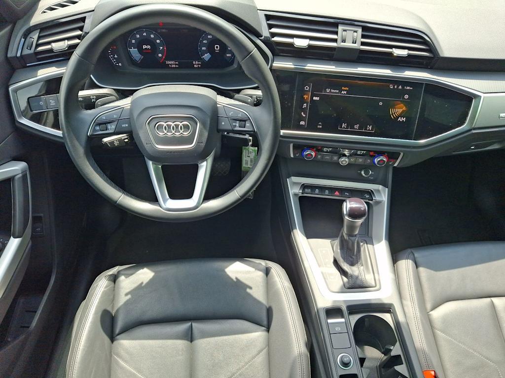 Thumbnail: 2025 Audi Q3 - 13