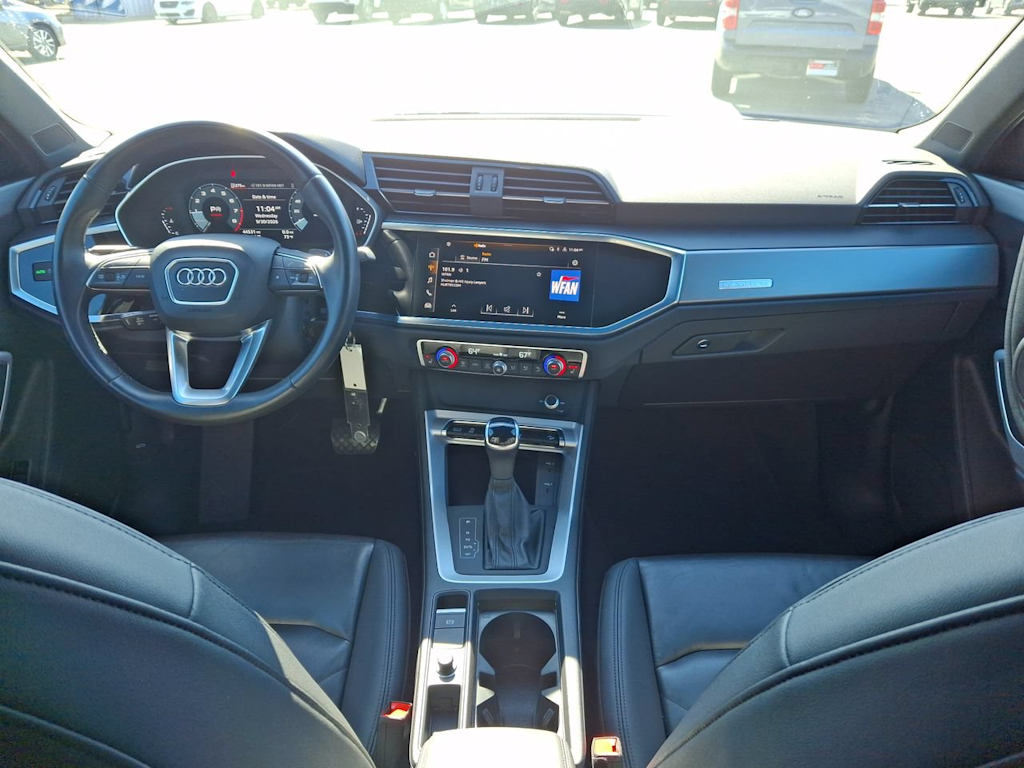 Thumbnail: 2025 Audi Q3 - 2