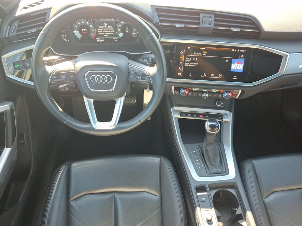 Thumbnail: 2025 Audi Q3 - 14
