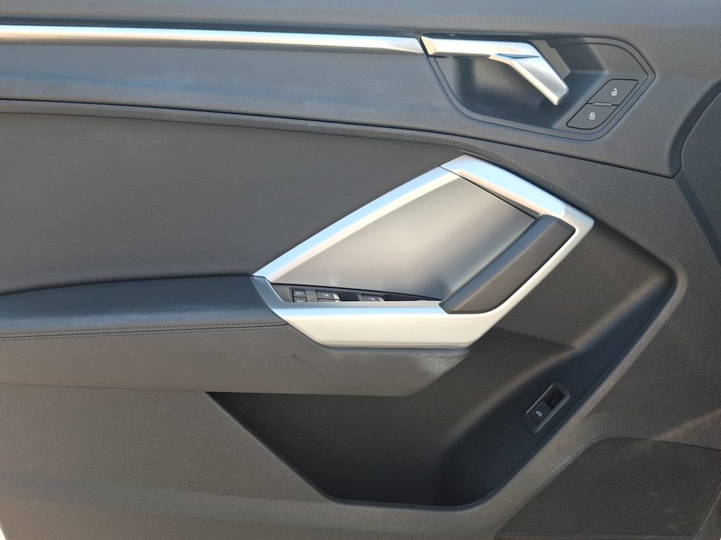 Thumbnail: 2025 Audi Q3 - 25