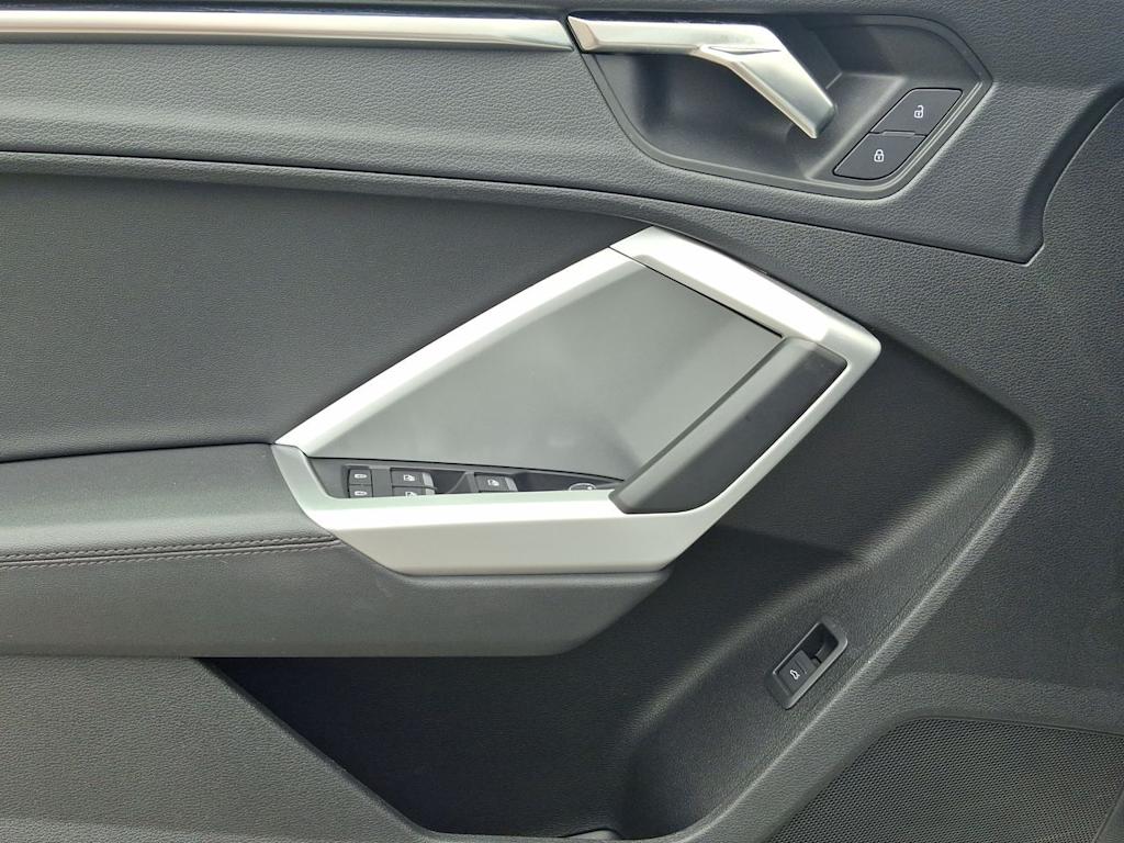 Thumbnail: 2025 Audi Q3 - 24