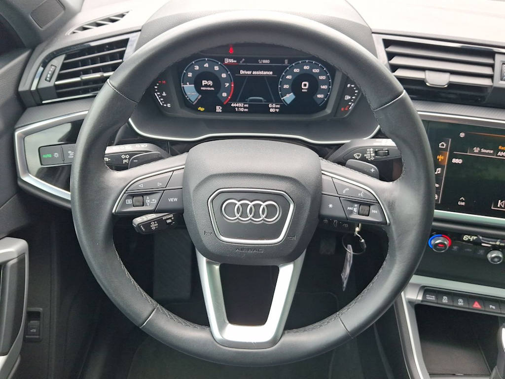 Thumbnail: 2025 Audi Q3 - 11