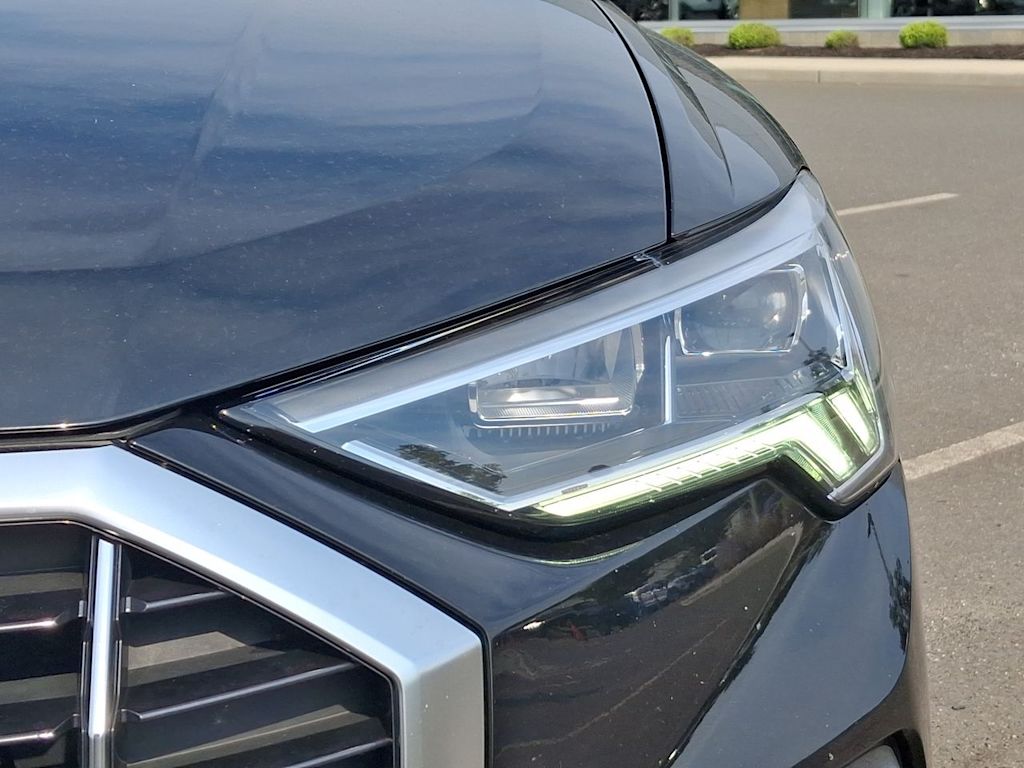Thumbnail: 2025 Audi Q3 - 30