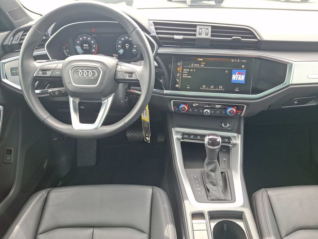 Thumbnail: 2025 Audi Q3 - 13