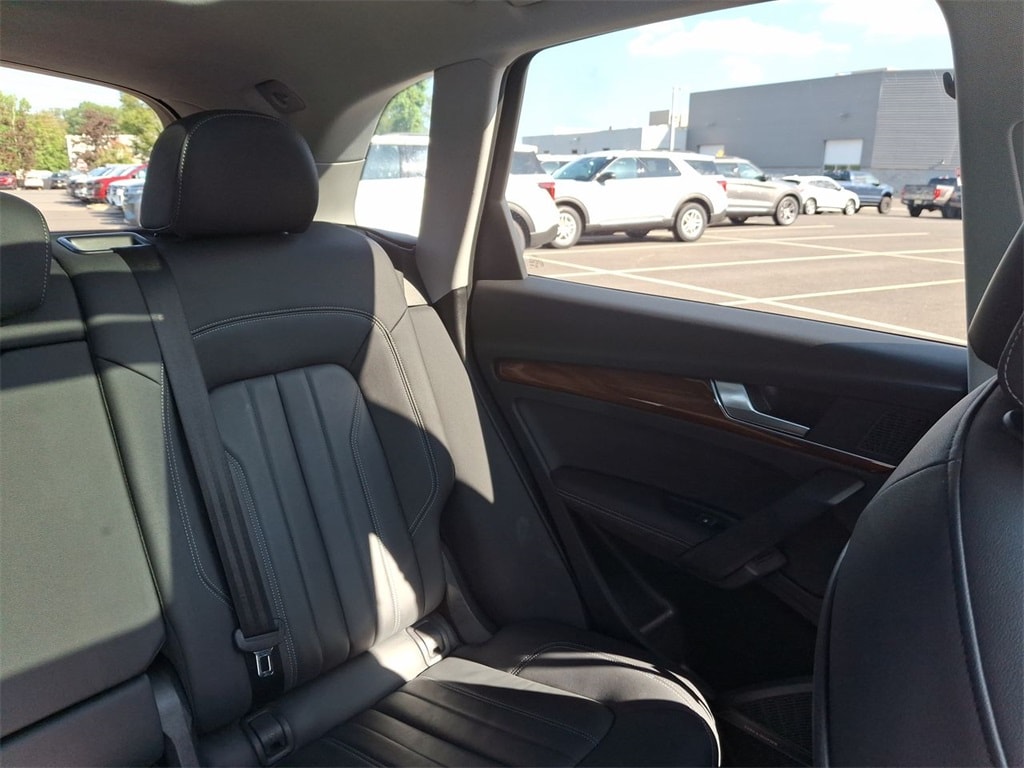 Thumbnail: 2023 Audi Q5 - 23