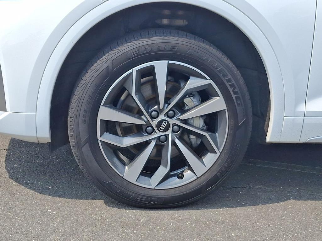 Thumbnail: 2024 Audi Q5 - 6