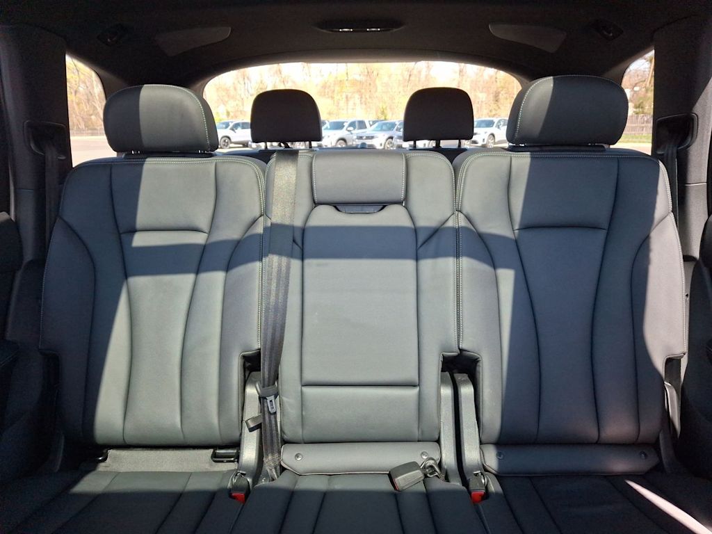 Thumbnail: 2025 Audi Q7 - 21