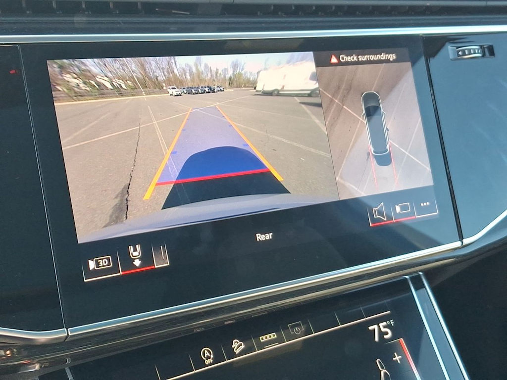 Thumbnail: 2025 Audi Q7 - 23