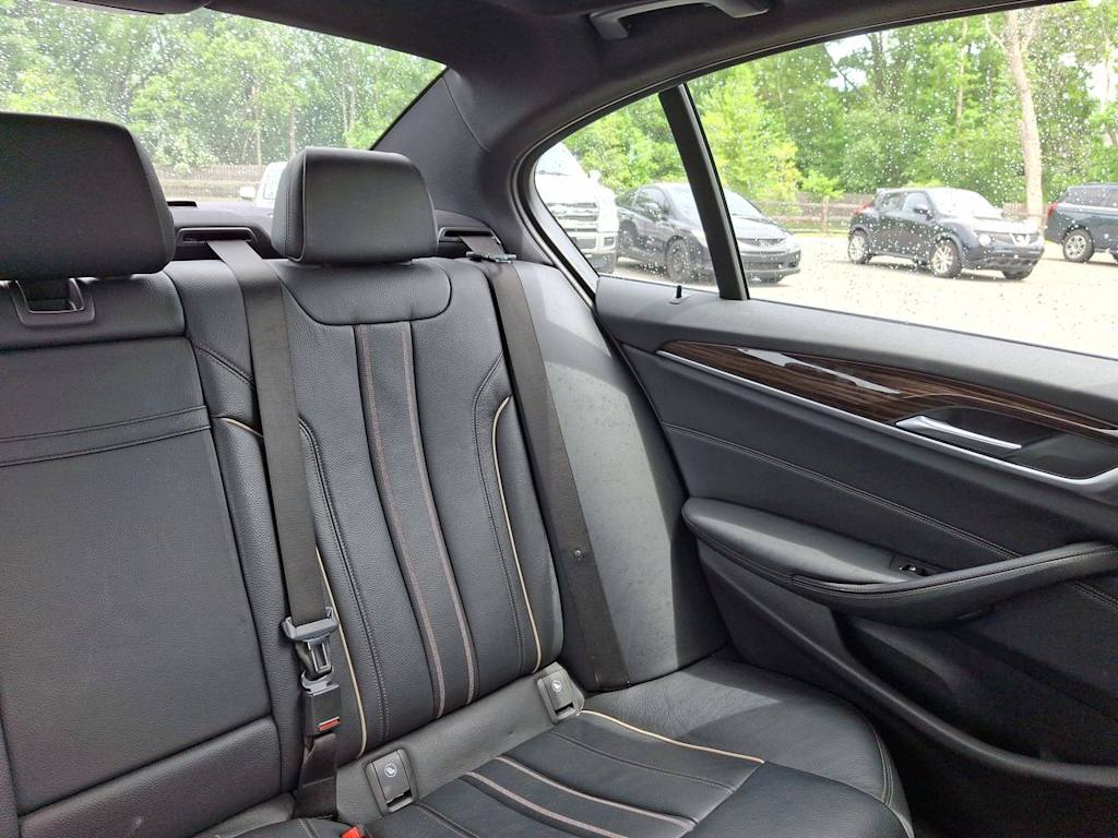 Thumbnail: 2019 BMW 5 Series - 23