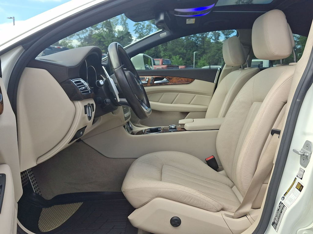 Thumbnail: 2017 Mercedes-Benz CLS - 9