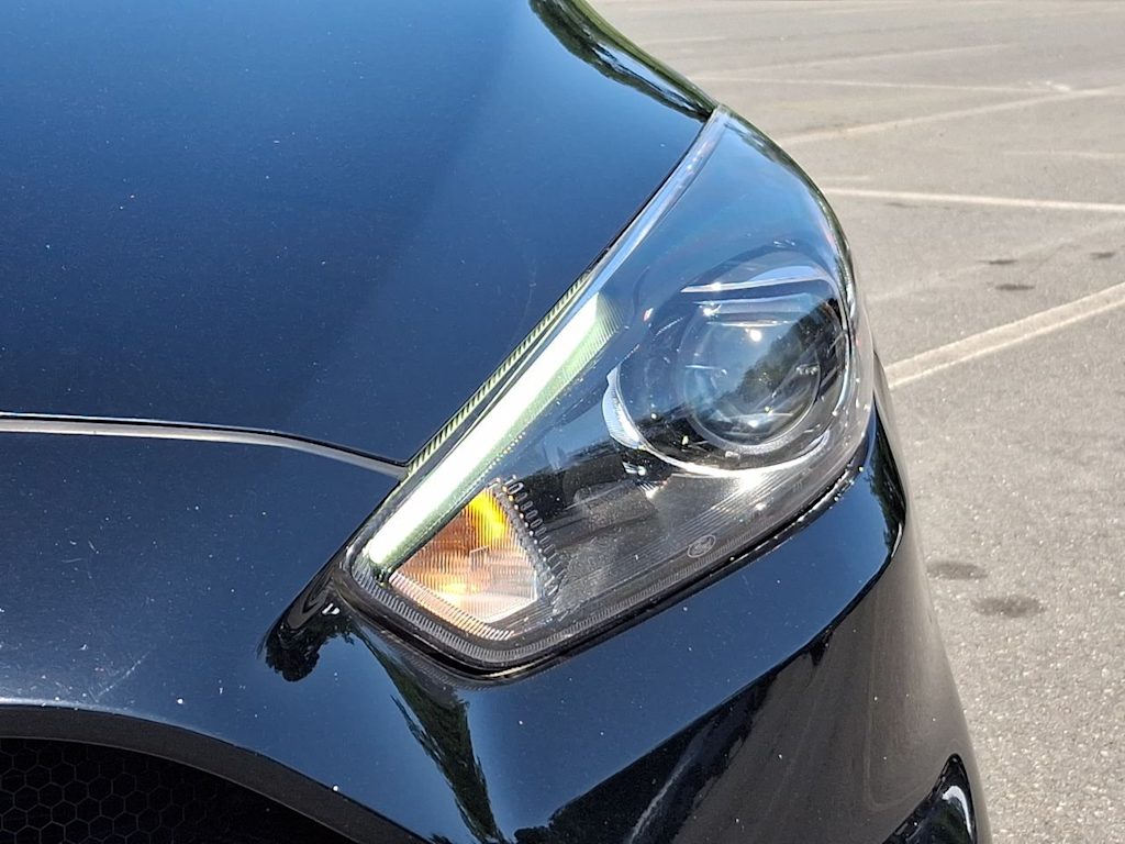 Thumbnail: 2017 Ford Focus - 30