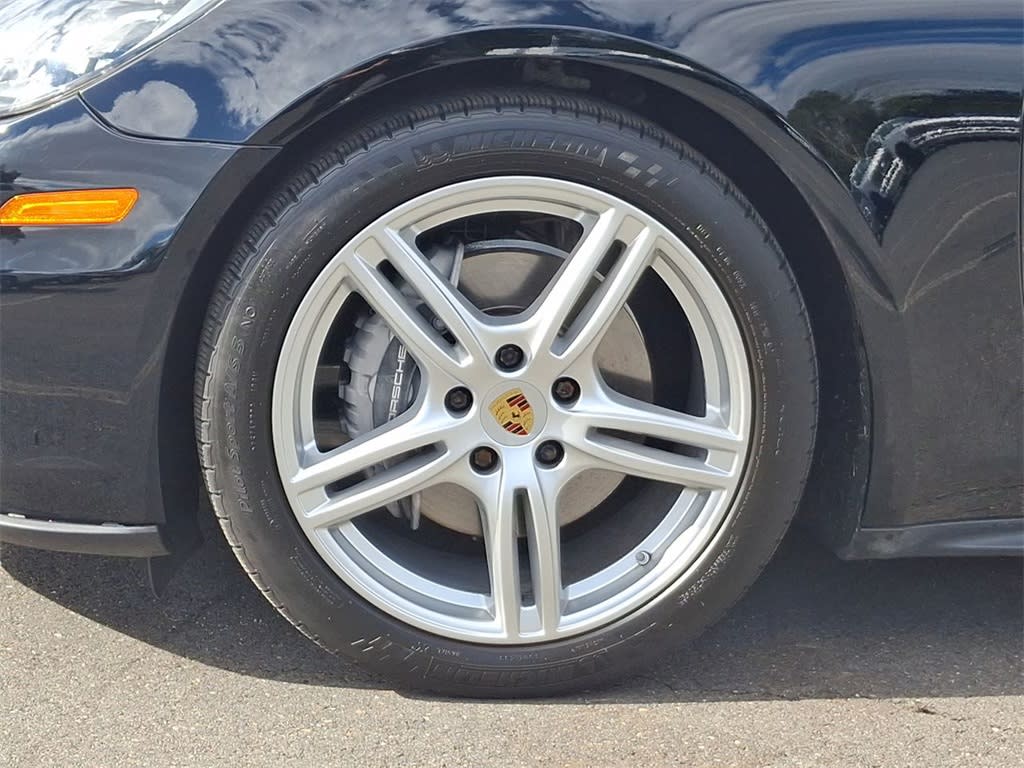 Thumbnail: 2020 Porsche Panamera - 6