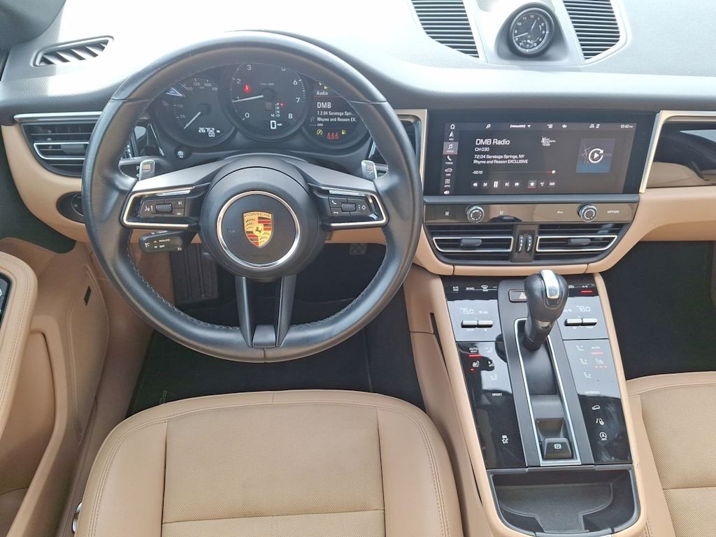 Thumbnail: 2022 Porsche Macan - 11