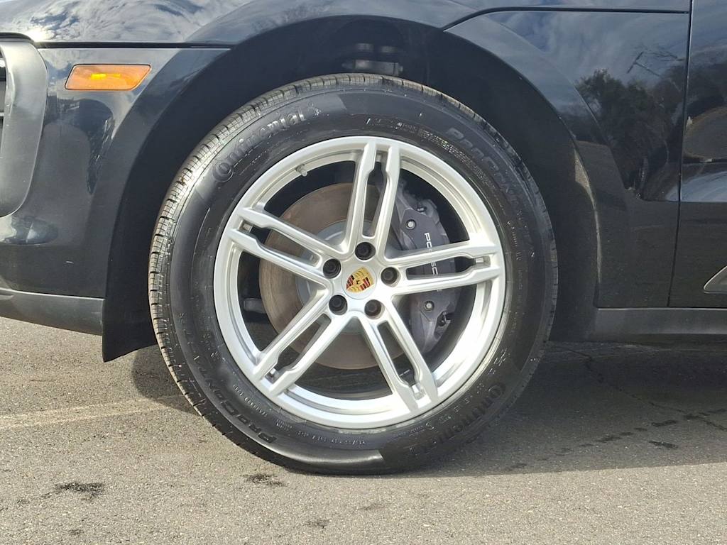 Thumbnail: 2022 Porsche Macan - 5