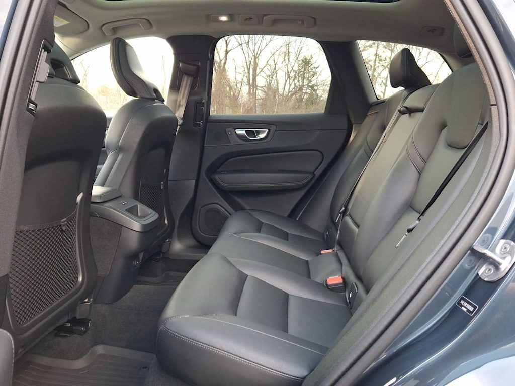 Thumbnail: 2024 Volvo XC60 - 29