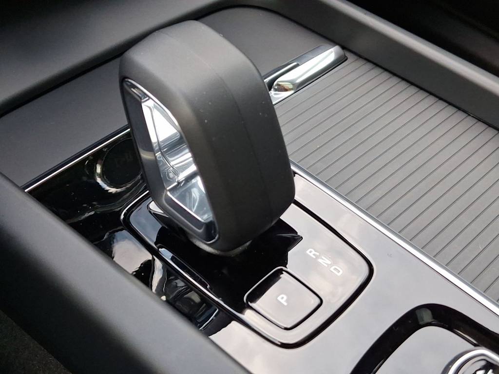 Thumbnail: 2024 Volvo XC60 - 13