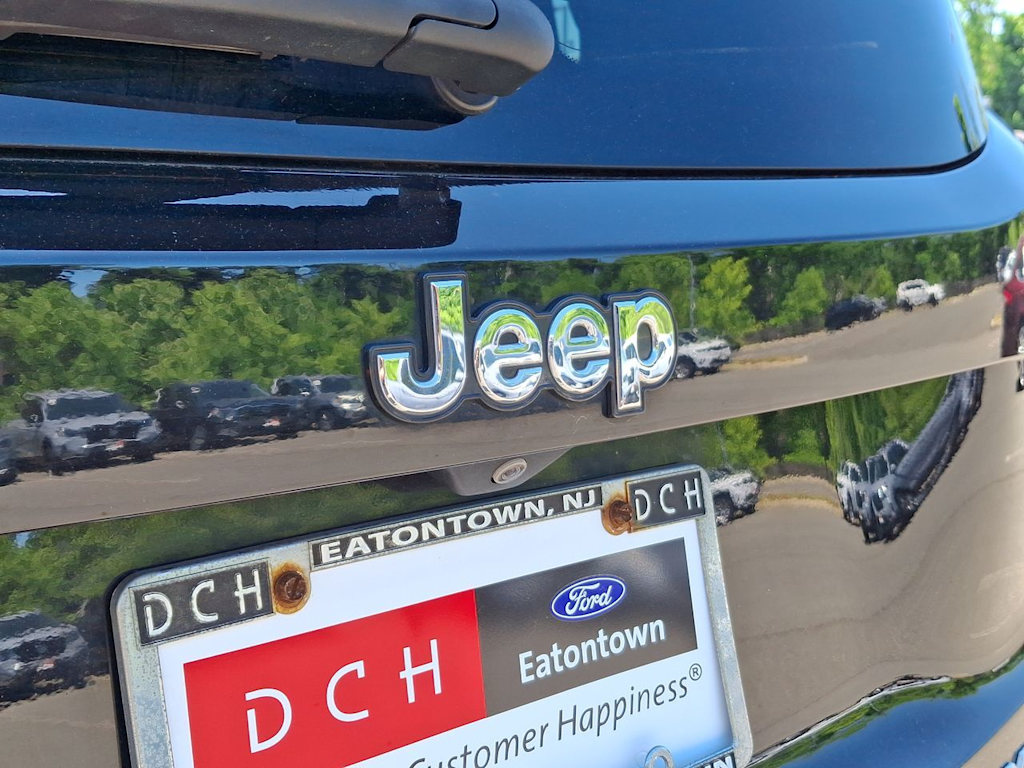 Thumbnail: 2016 Jeep Renegade - 5