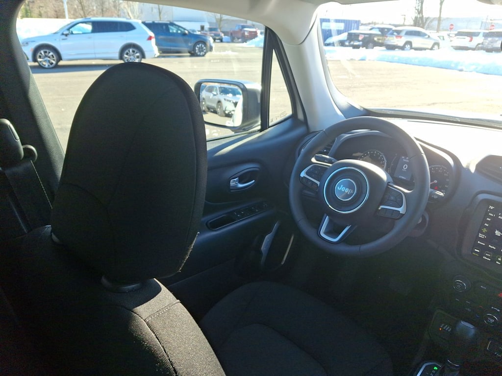 Thumbnail: 2023 Jeep Renegade - 8