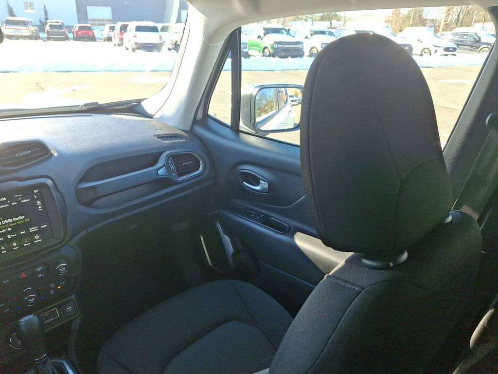 Thumbnail: 2023 Jeep Renegade - 20