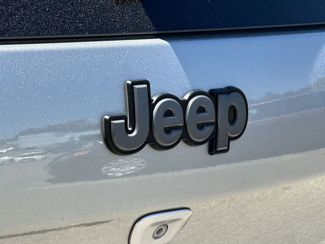 Thumbnail: 2015 Jeep Cherokee - 7