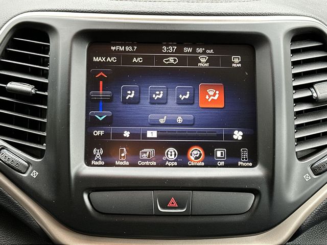 Thumbnail: 2016 Jeep Cherokee - 21