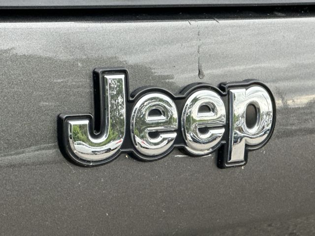 Thumbnail: 2016 Jeep Cherokee - 7