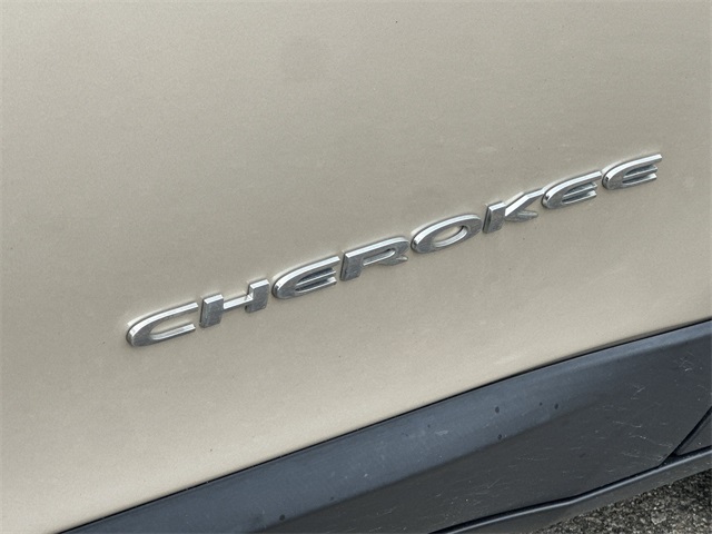 2015 Jeep Cherokee Latitude 28