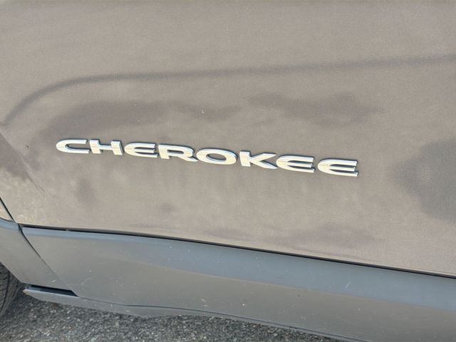 Thumbnail: 2016 Jeep Cherokee - 27