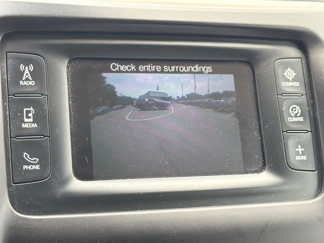 Thumbnail: 2016 Jeep Cherokee - 20