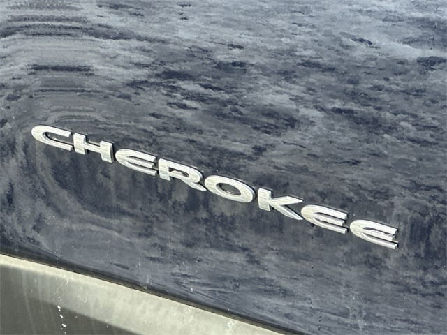 Thumbnail: 2016 Jeep Cherokee - 28