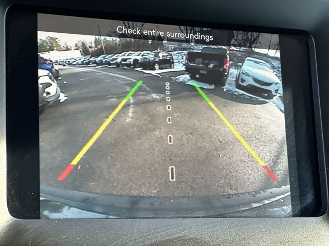 Thumbnail: 2019 Jeep Cherokee - 21