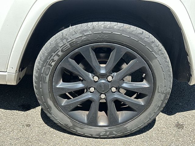 Thumbnail: 2019 Jeep Grand Cherokee - 8